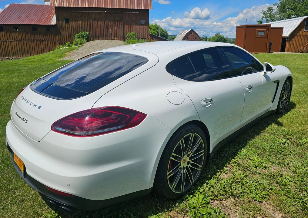 2015 Porsche 970 Panamera GTS - Image 9 of 31