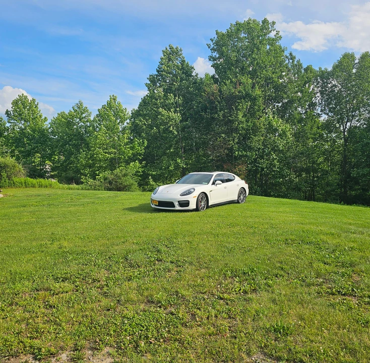 2015 Porsche 970 Panamera GTS - Image 6 of 31