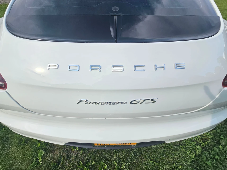 2015 Porsche 970 Panamera GTS - Image 18 of 31
