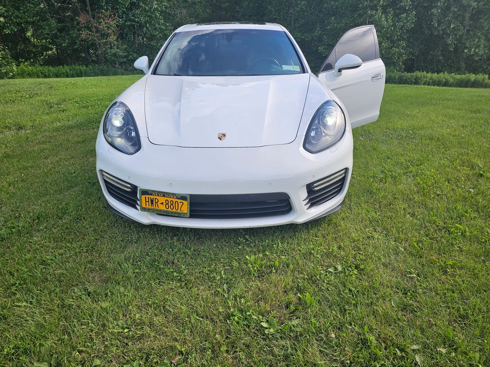 2015 Porsche 970 Panamera GTS - Image 4 of 31