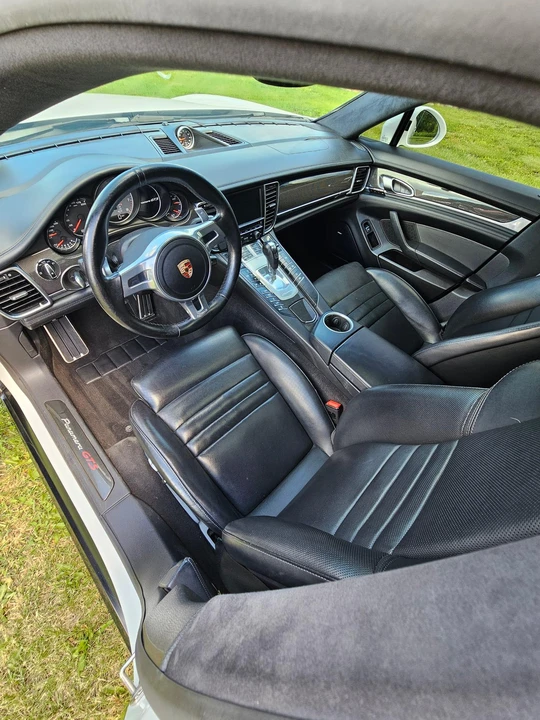 2015 Porsche 970 Panamera GTS - Image 26 of 31