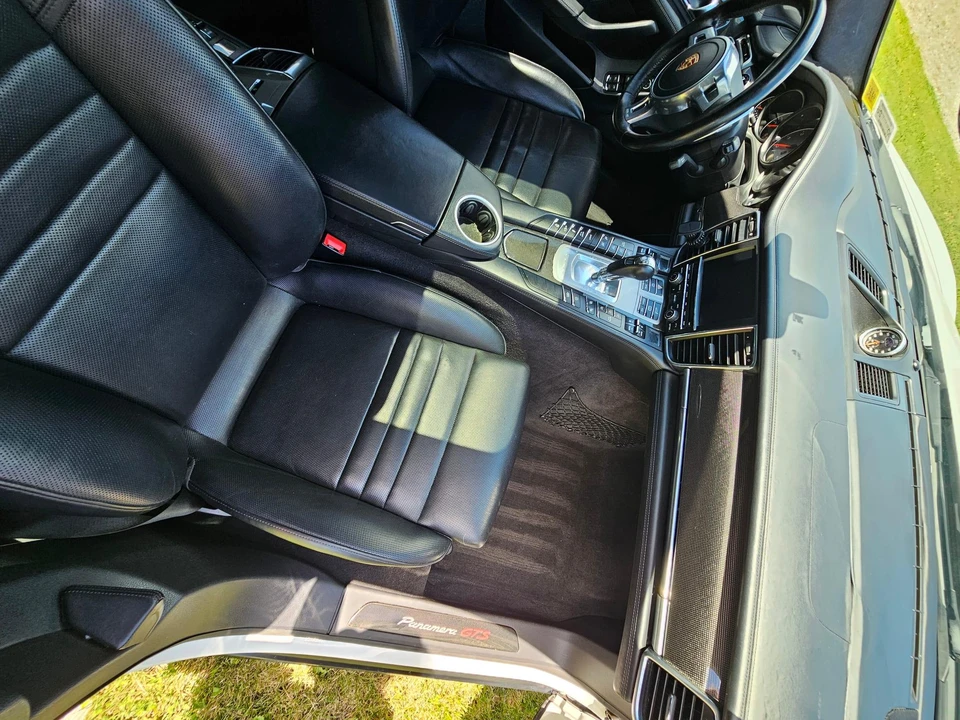 2015 Porsche 970 Panamera GTS - Image 29 of 31