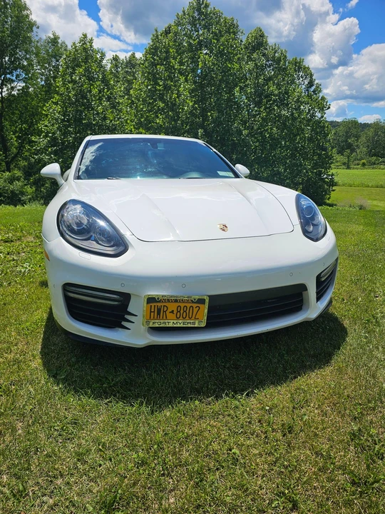2015 Porsche 970 Panamera GTS - Image 2 of 31