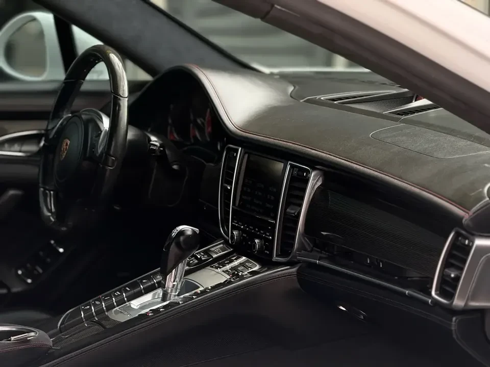 2015 Porsche 970 Panamera GTS - Image 8 of 9