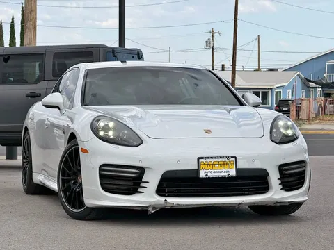 2015 Porsche Panamera GTS