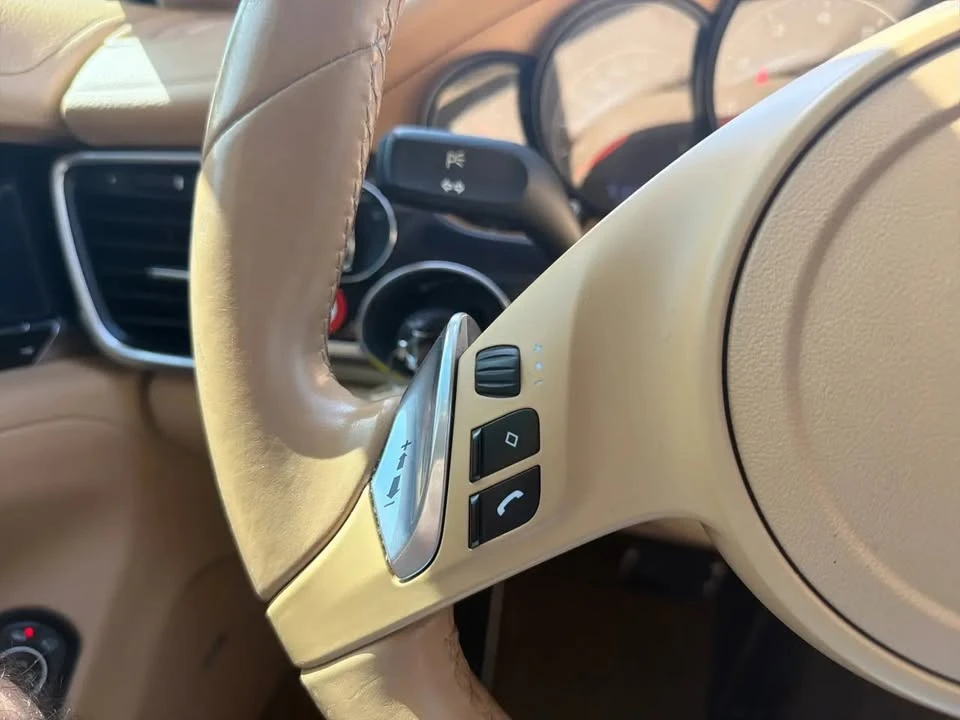 2015 Porsche 970 Panamera - Image 18 of 20