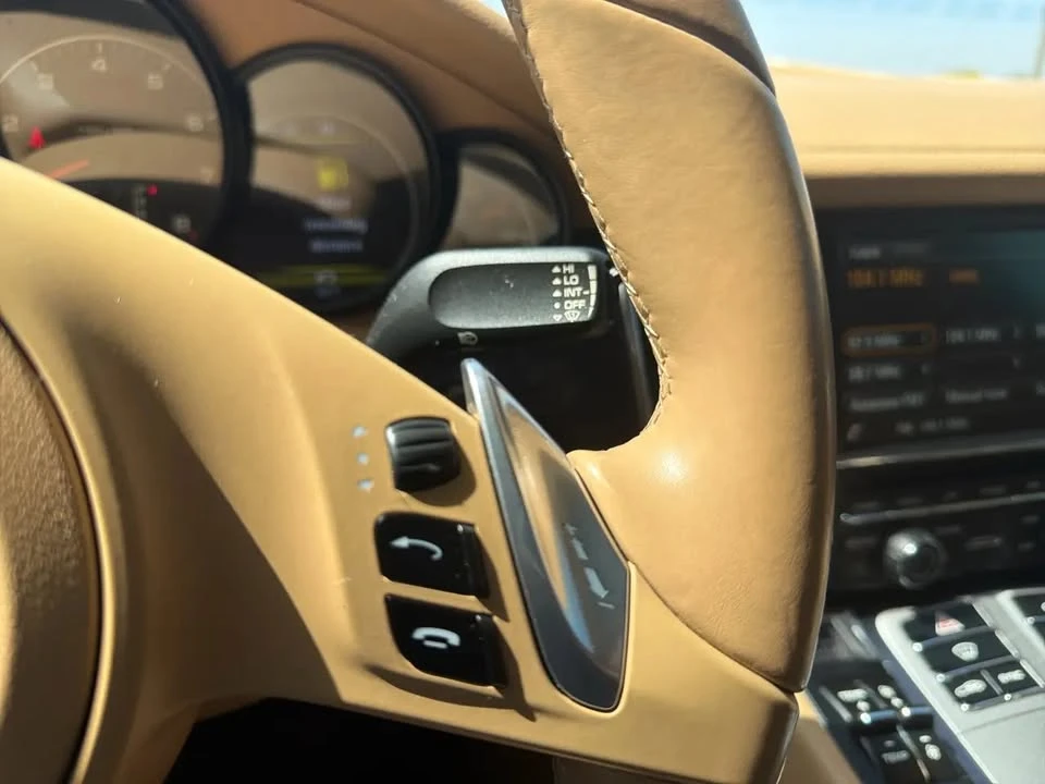 2015 Porsche 970 Panamera - Image 17 of 20