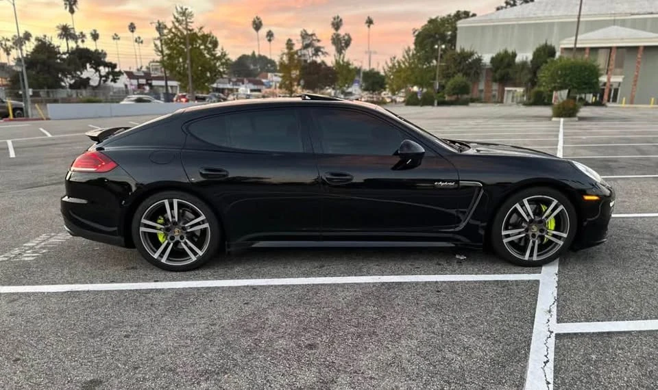 2015 Porsche 970 Panamera - Image 2 of 13