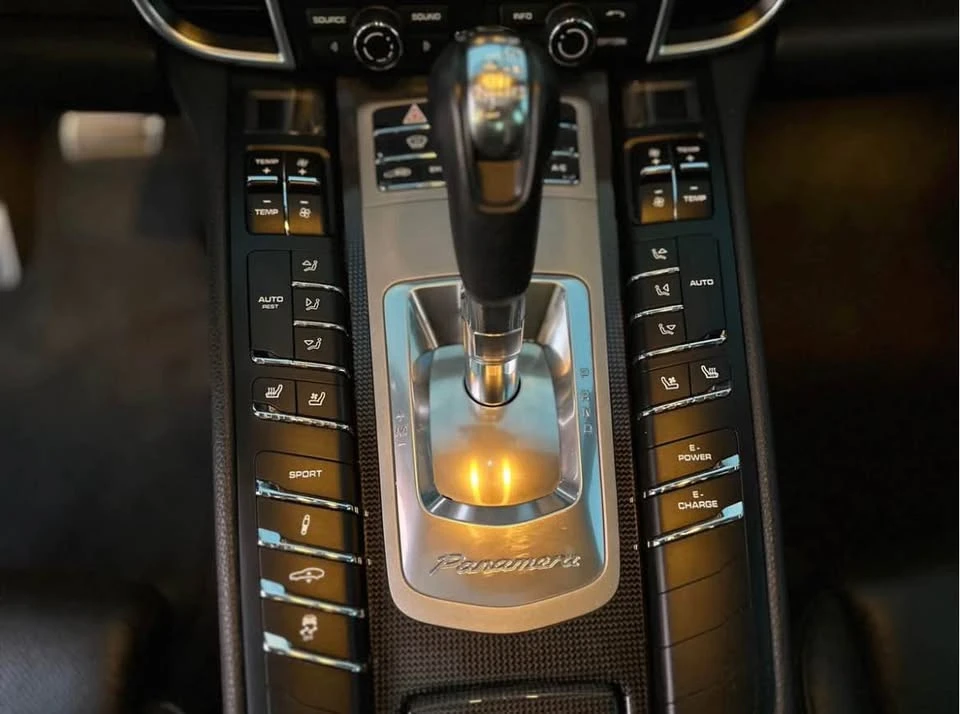 2015 Porsche 970 Panamera - Image 13 of 13