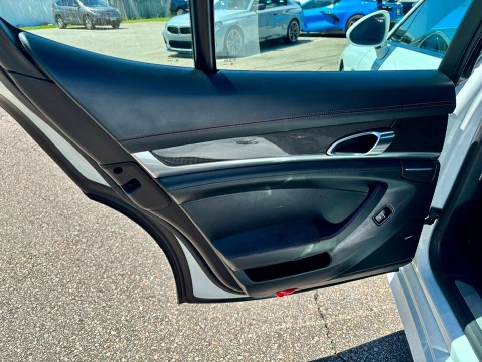 2015 Porsche 970 Panamera - Image 19 of 20
