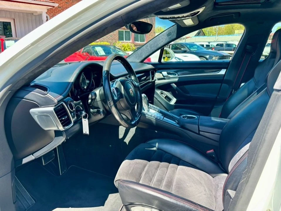 2015 Porsche 970 Panamera - Image 11 of 20