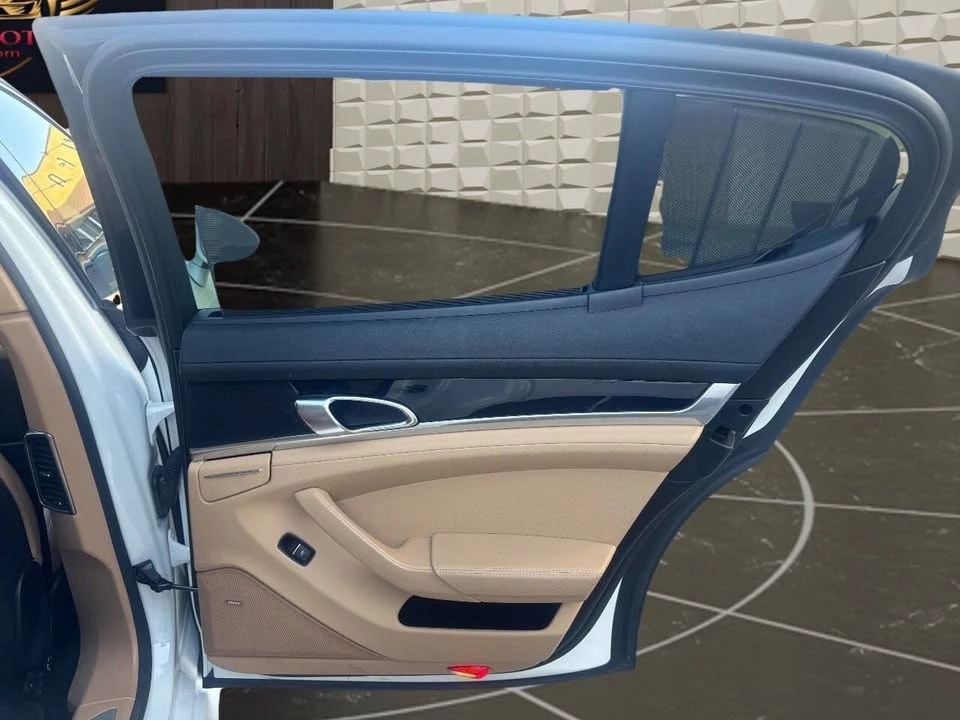 2015 Porsche 970 Panamera - Image 20 of 20