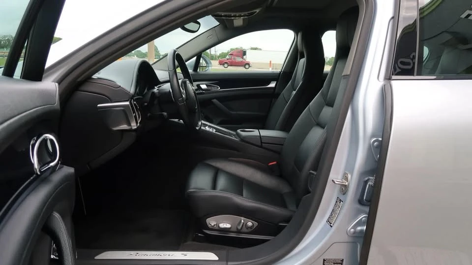 2015 Porsche Panamera - Image 14 of 20