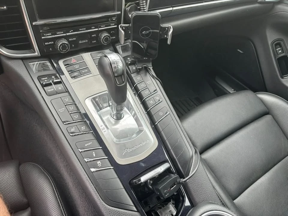 2015 Porsche 970 Panamera - Image 15 of 20