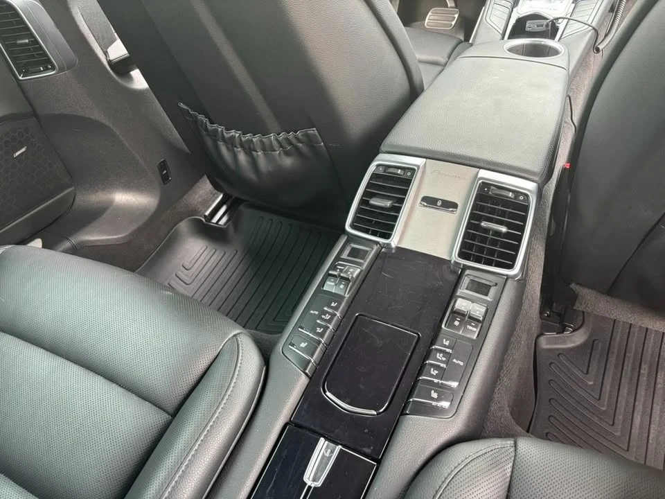 2015 Porsche 970 Panamera - Image 16 of 20
