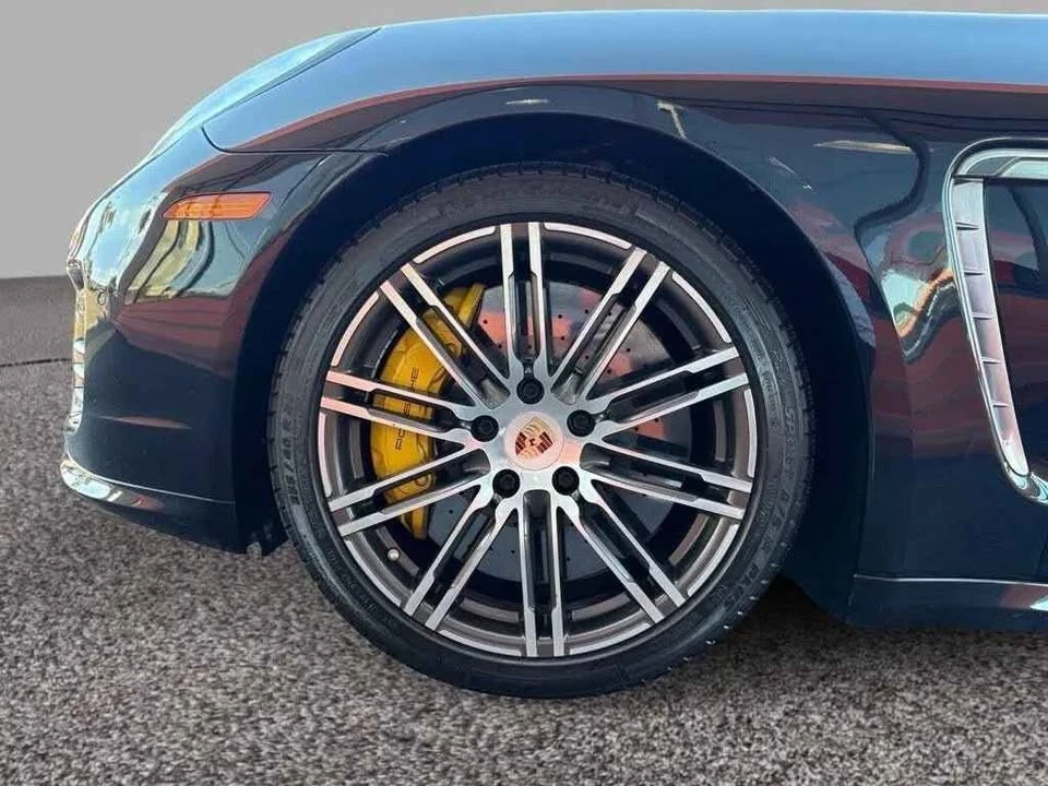 2015 Porsche Panamera - Image 6 of 10