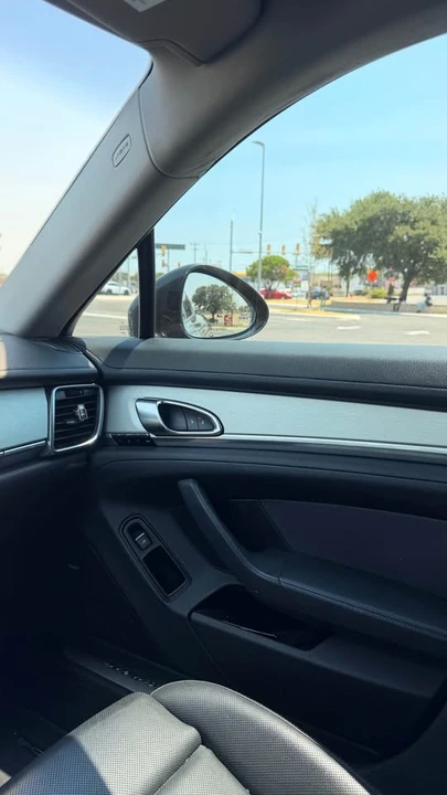 2015 Porsche 970 Panamera - Image 17 of 20
