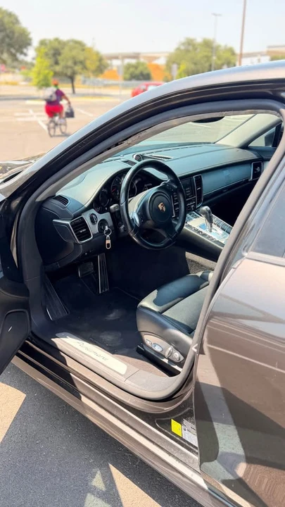 2015 Porsche 970 Panamera - Image 9 of 20