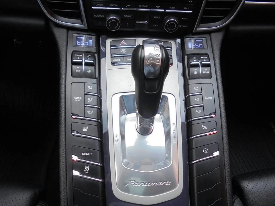 2015 Porsche 970 Panamera - Image 15 of 20