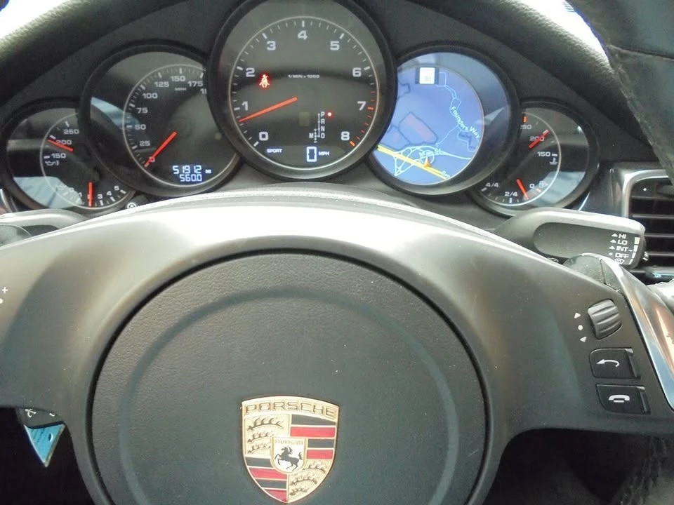 2015 Porsche 970 Panamera - Image 16 of 20