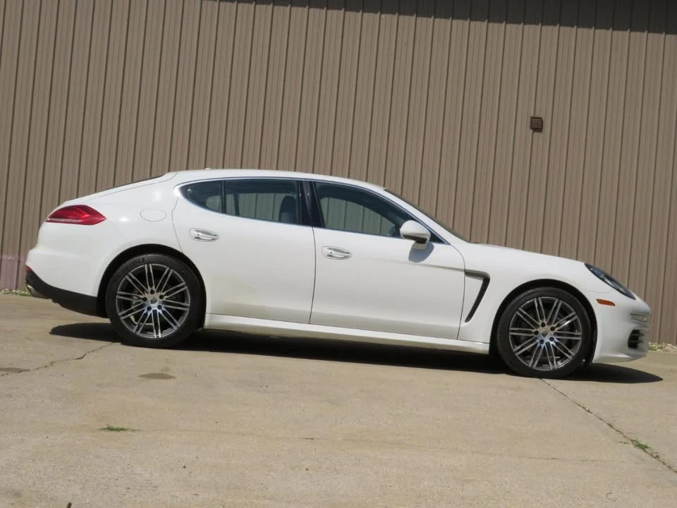 2015 Porsche 970 Panamera - Image 4 of 20