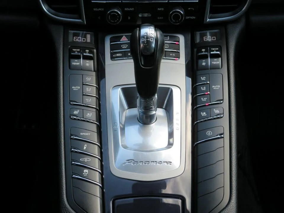 2015 Porsche 970 Panamera - Image 15 of 20