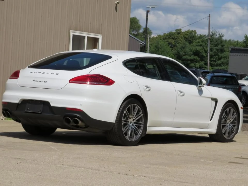 2015 Porsche 970 Panamera - Image 9 of 20