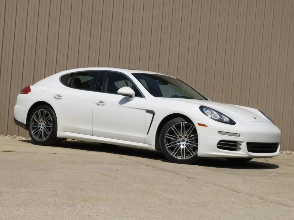2015 Porsche 970 Panamera - Image 2 of 20