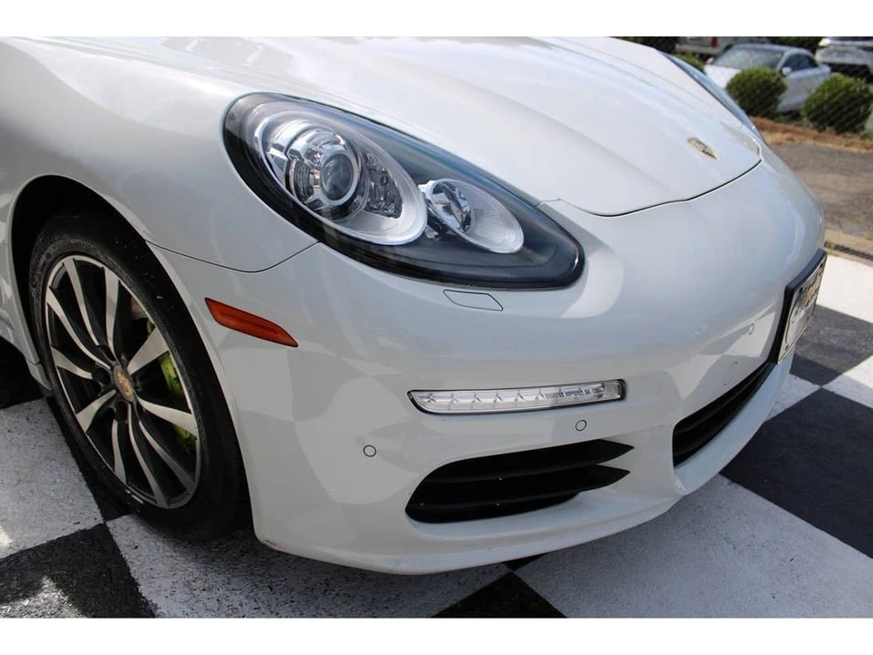 2015 Porsche Panamera - Image 12 of 20