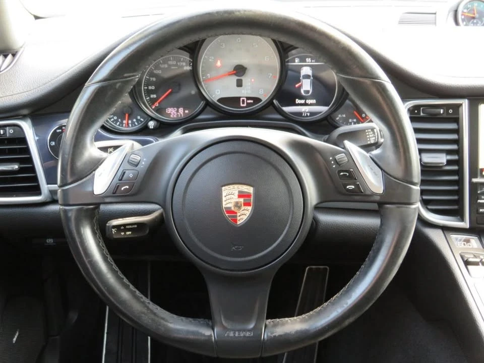 2015 Porsche 970 Panamera - Image 14 of 20
