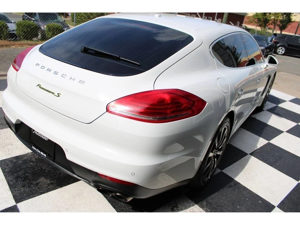 2015 Porsche Panamera - Image 9 of 20