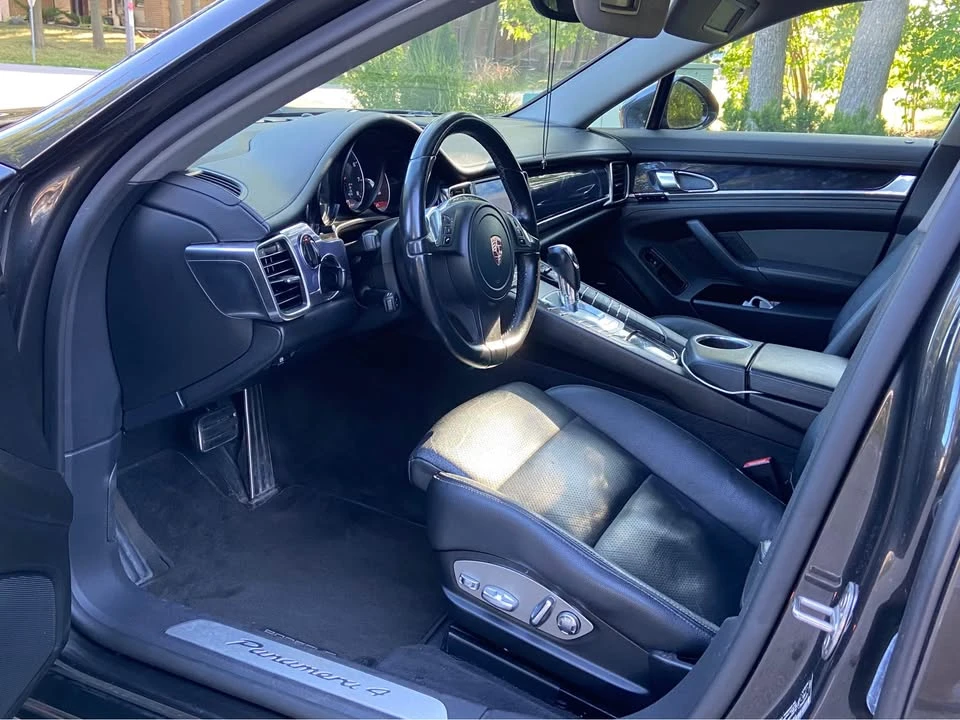2015 Porsche Panamera - Image 13 of 18