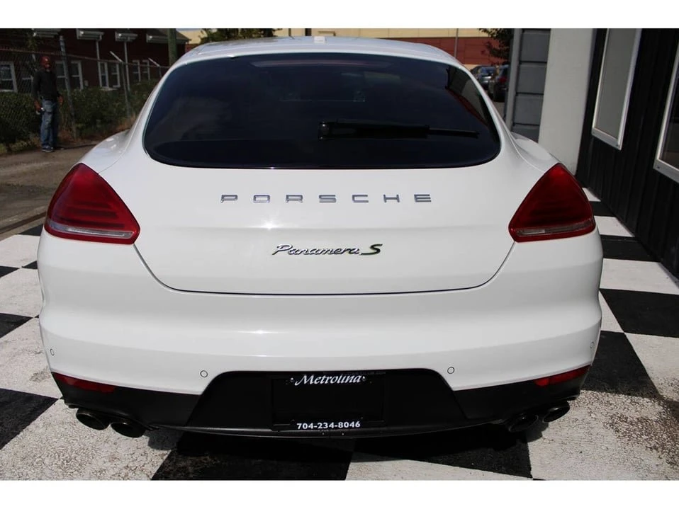 2015 Porsche Panamera - Image 8 of 20