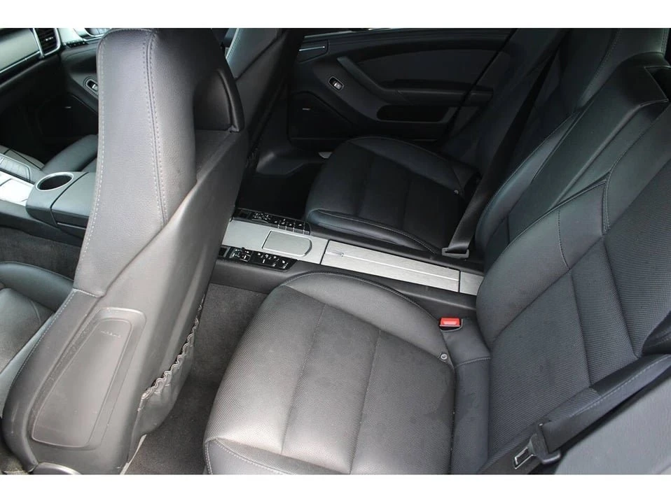 2015 Porsche Panamera - Image 18 of 20