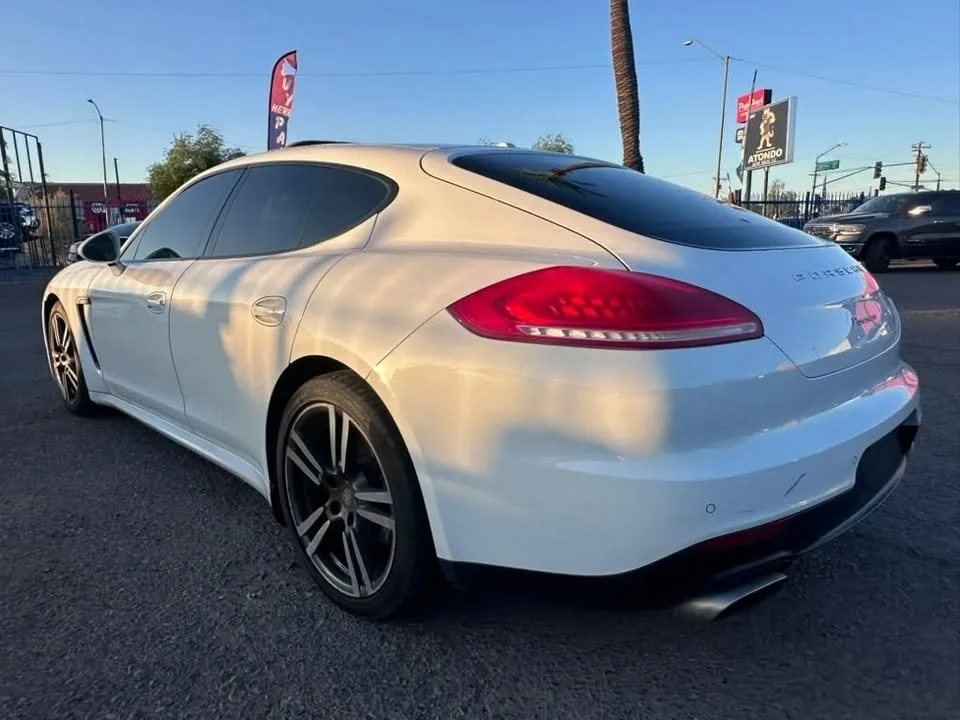 2015 Porsche 970 Panamera - Image 6 of 10