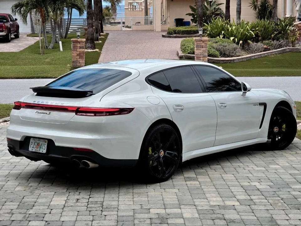 2015 Porsche 970 Panamera S - Image 10 of 21