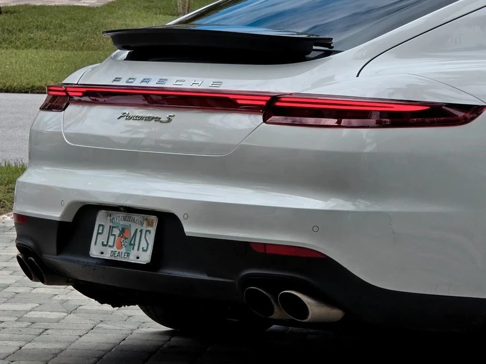 2015 Porsche 970 Panamera S - Image 8 of 21