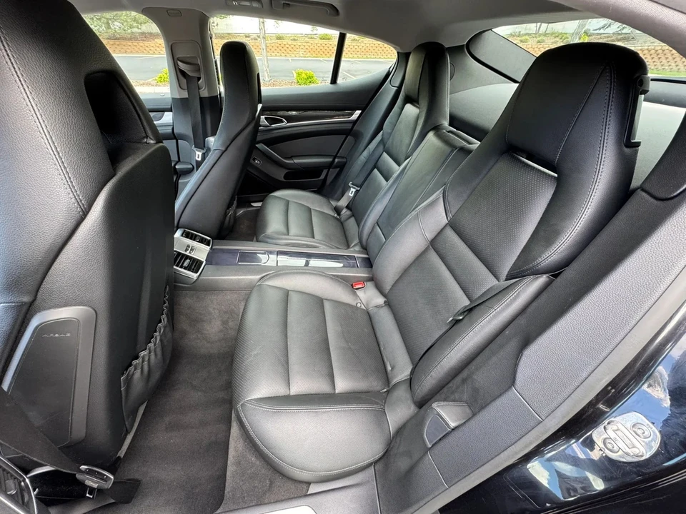 2015 Porsche 970 Panamera S - Image 25 of 31