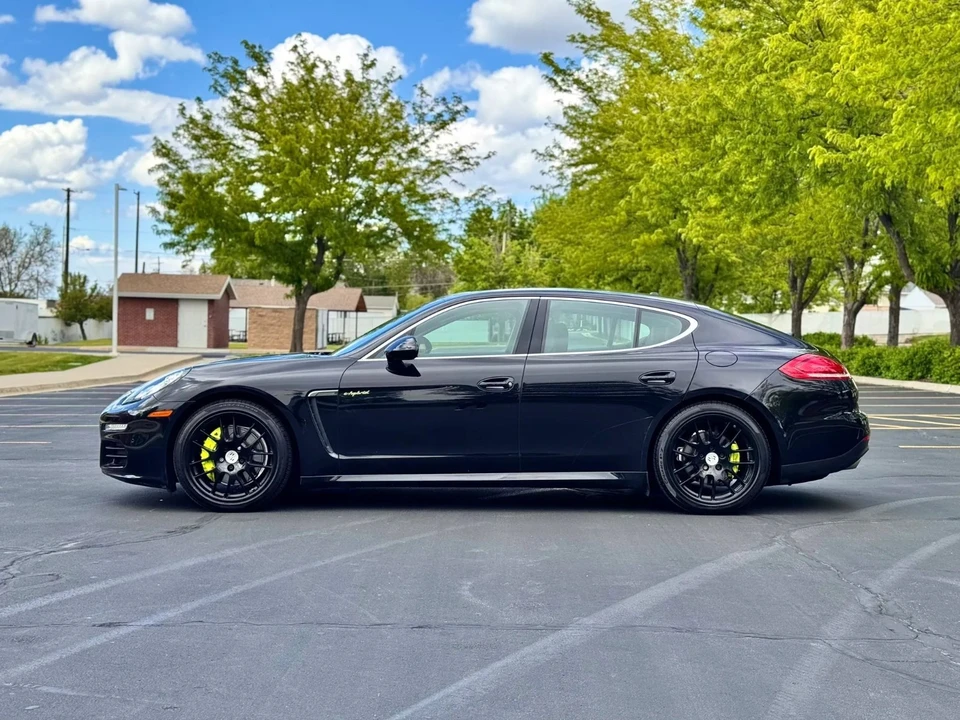 2015 Porsche 970 Panamera S - Image 18 of 31
