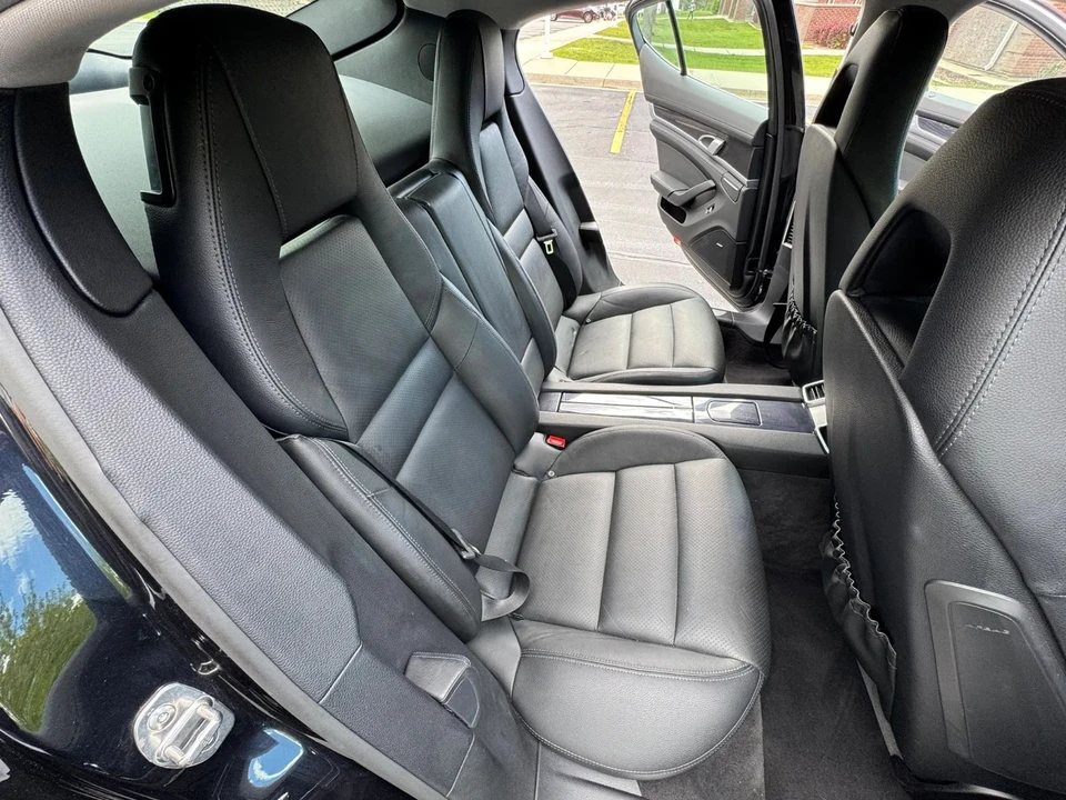 2015 Porsche 970 Panamera S - Image 27 of 31