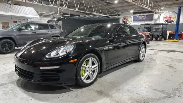 2015 Porsche Panamera S E Hybrid 4dr Sedan