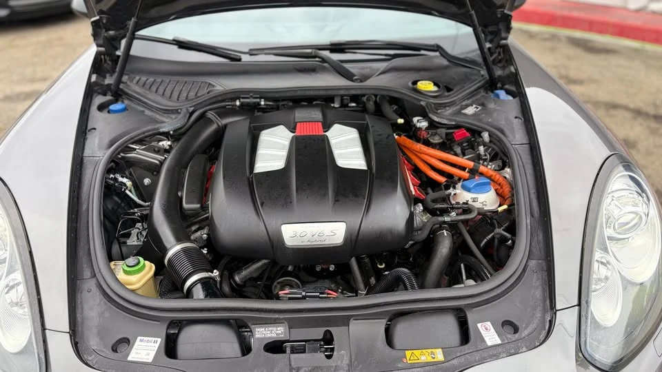 2015 Porsche 970 Panamera S - Image 16 of 17