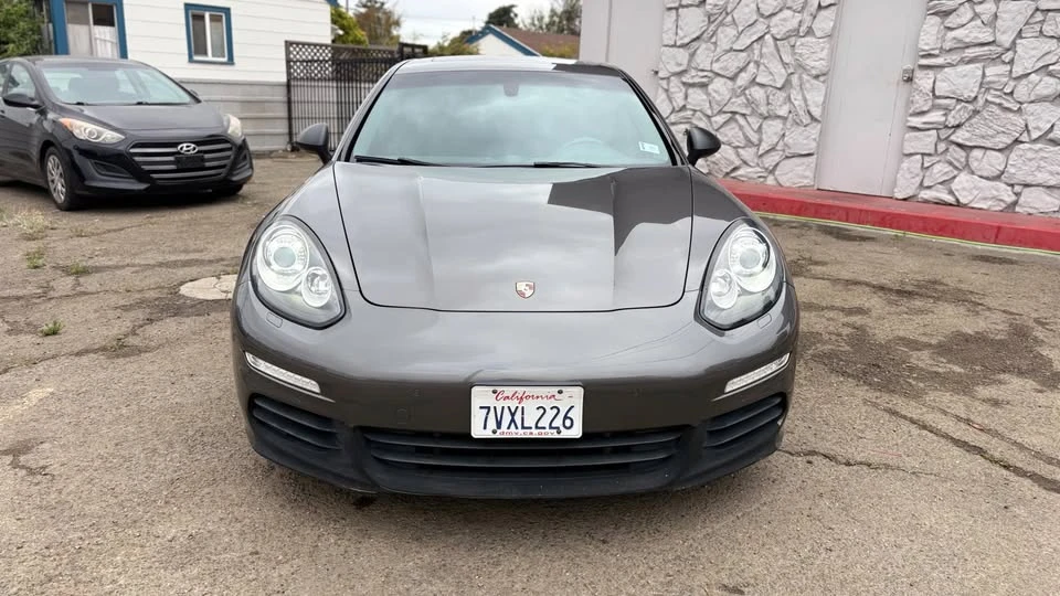 2015 Porsche 970 Panamera S - Image 8 of 17