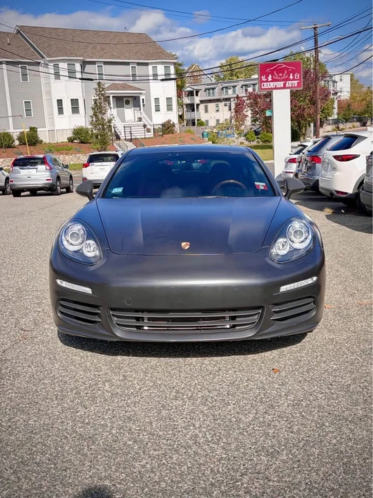 2015 Porsche Panamera - Image 2 of 17