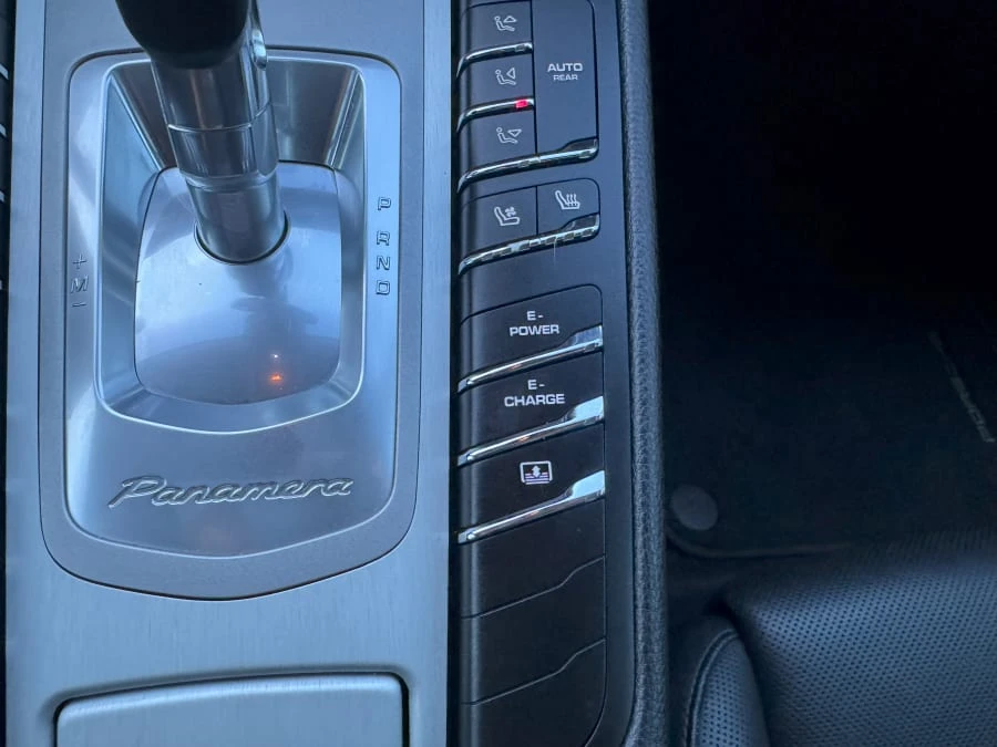 2015 Porsche 970 Panamera S - Image 18 of 31