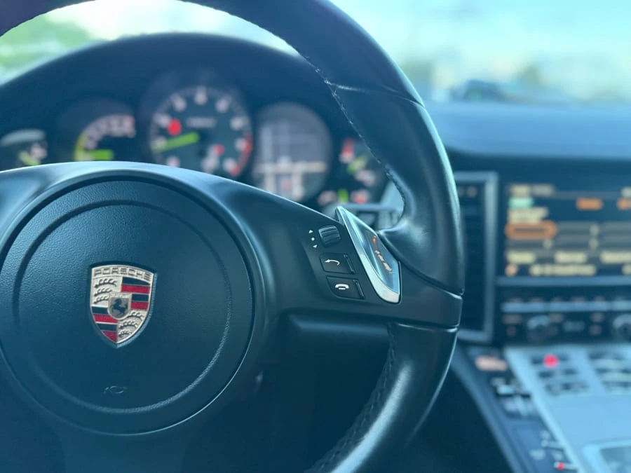 2015 Porsche 970 Panamera S - Image 28 of 31
