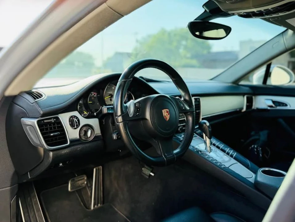 2015 Porsche 970 Panamera S - Image 5 of 6