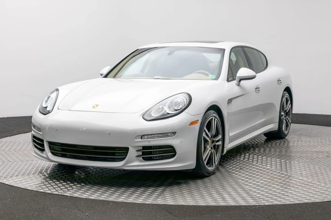 2015 Porsche 970 Panamera S - Image 2 of 12