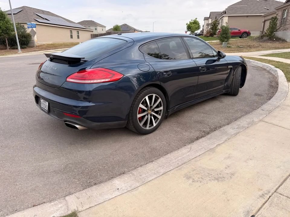 2015 Porsche Panamera - Image 4 of 15