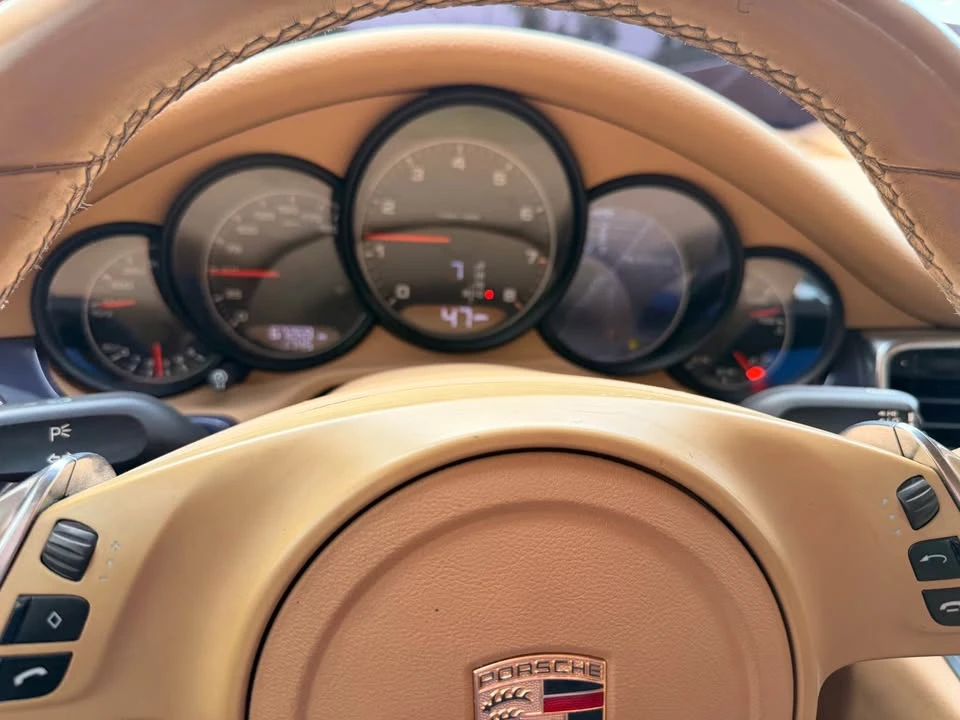 2015 Porsche Panamera - Image 9 of 15